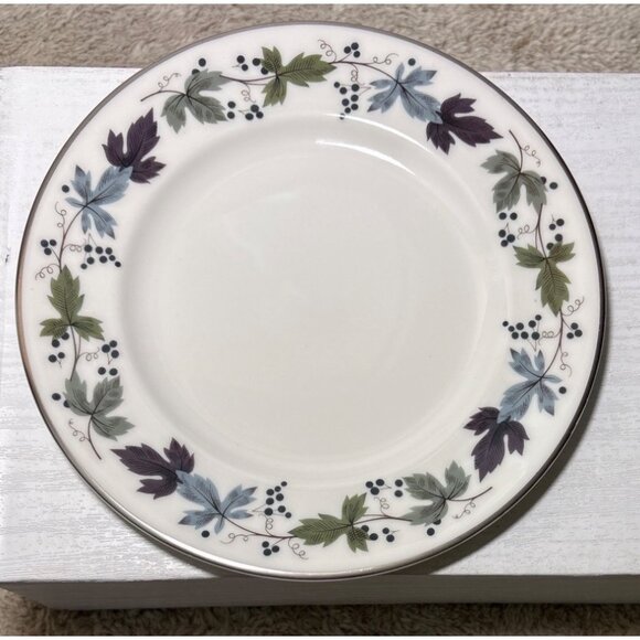 Royal Doulton BURGUNDY Bread Plate TC1001 6.5" Translucent China Set of 4 - Picture 2 of 8